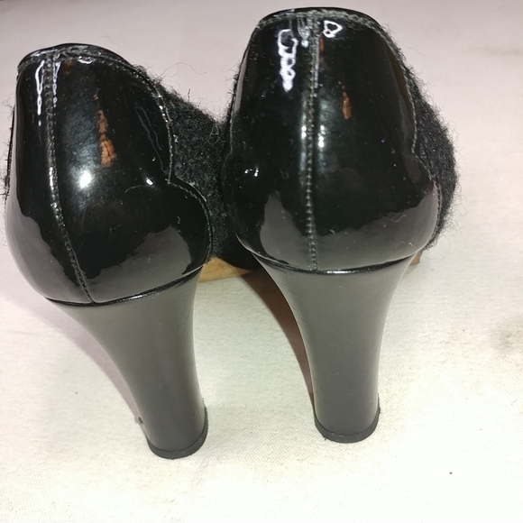 KATE SPADE Classic Black Patent Leather Chunky Blo - Picture 2 of 8